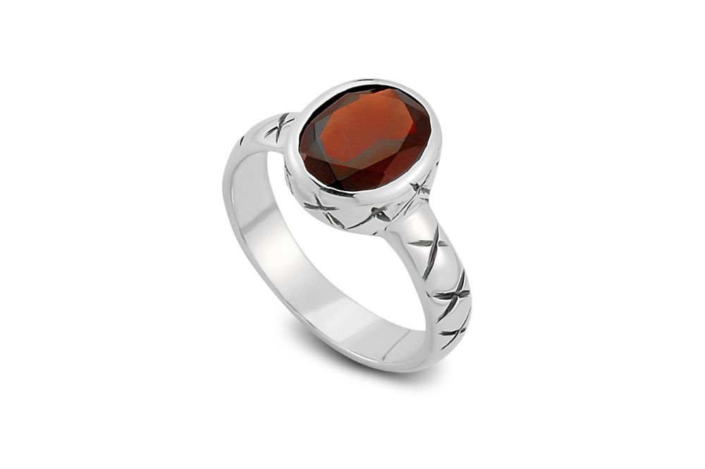 Salah Ring- Garnet